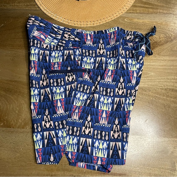 Patagonia Women's Board Shorts - Picture 3 of 9